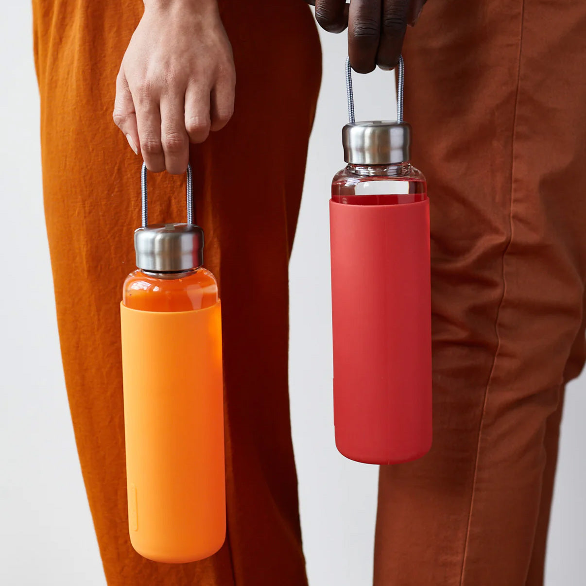 Black + Blum Glass Water Bottle 600ml, Slate