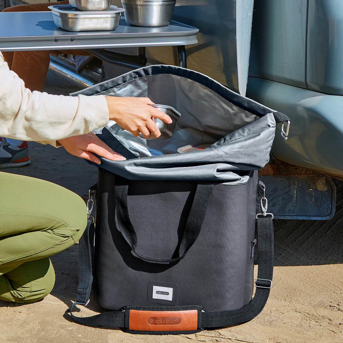 Black + Blum Insulated Cooler Bag 25L, Moss