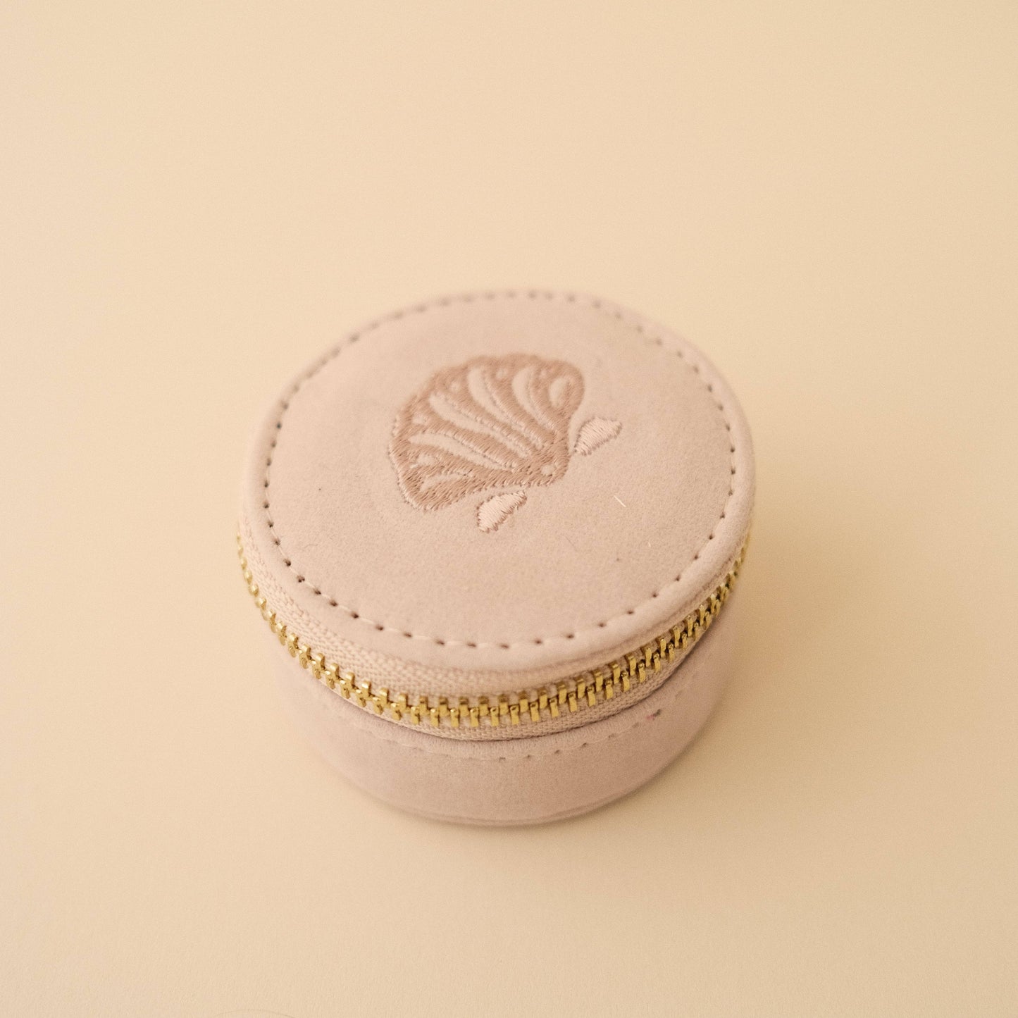 Cai & Jo Mini Travel Jewellery Case, Shell Cream