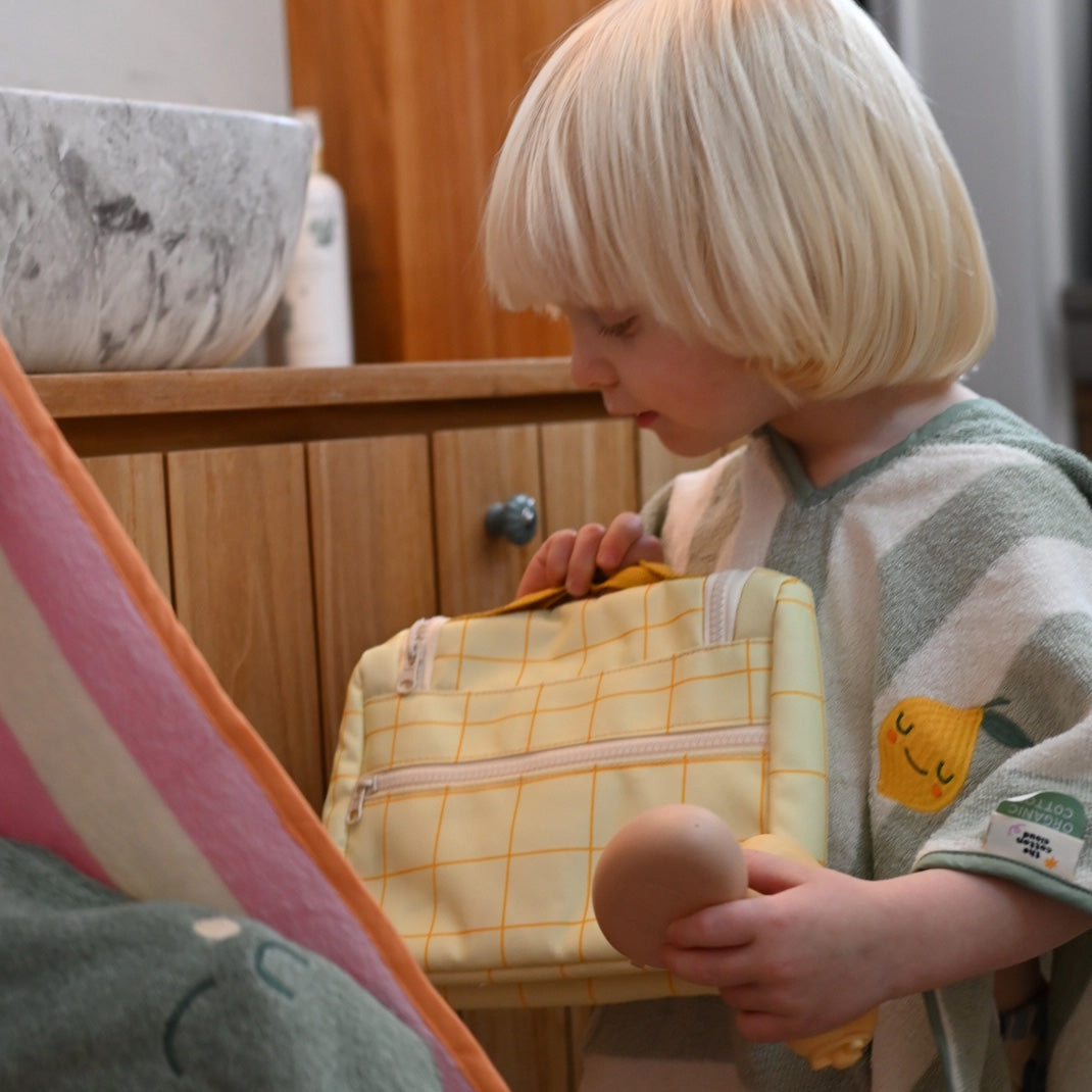 The Cotton Cloud Toiletry Bag, Pedro Pear