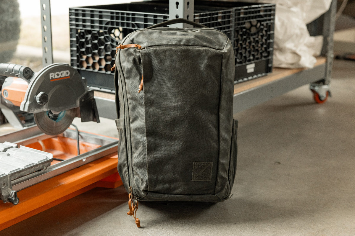 EVERGOODS Waxed Olive, miljøbilde 1Y5A0212