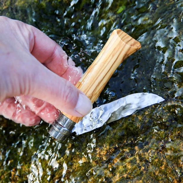 Opinel N°08 Olive Wood