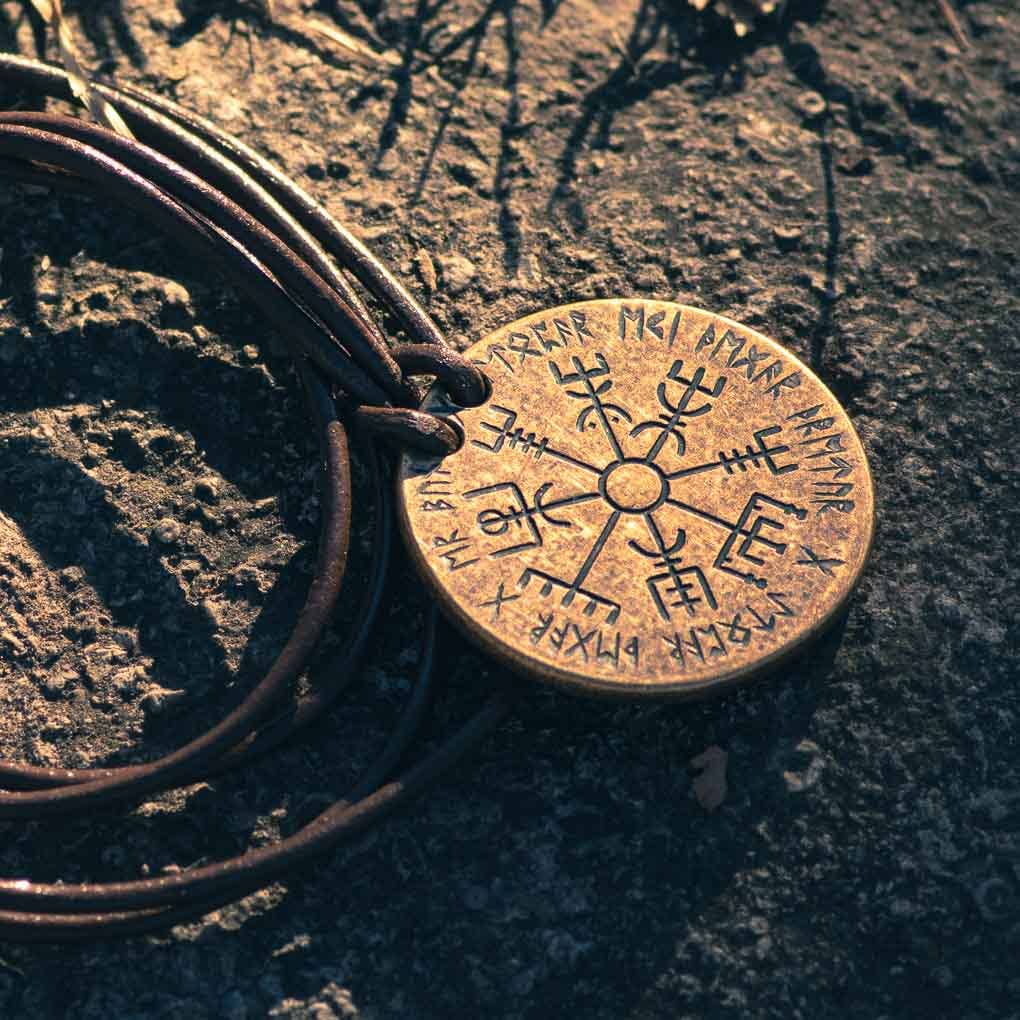 Shire Post Mint Vegvisir Norse Compass Bronze and Leather Necklace