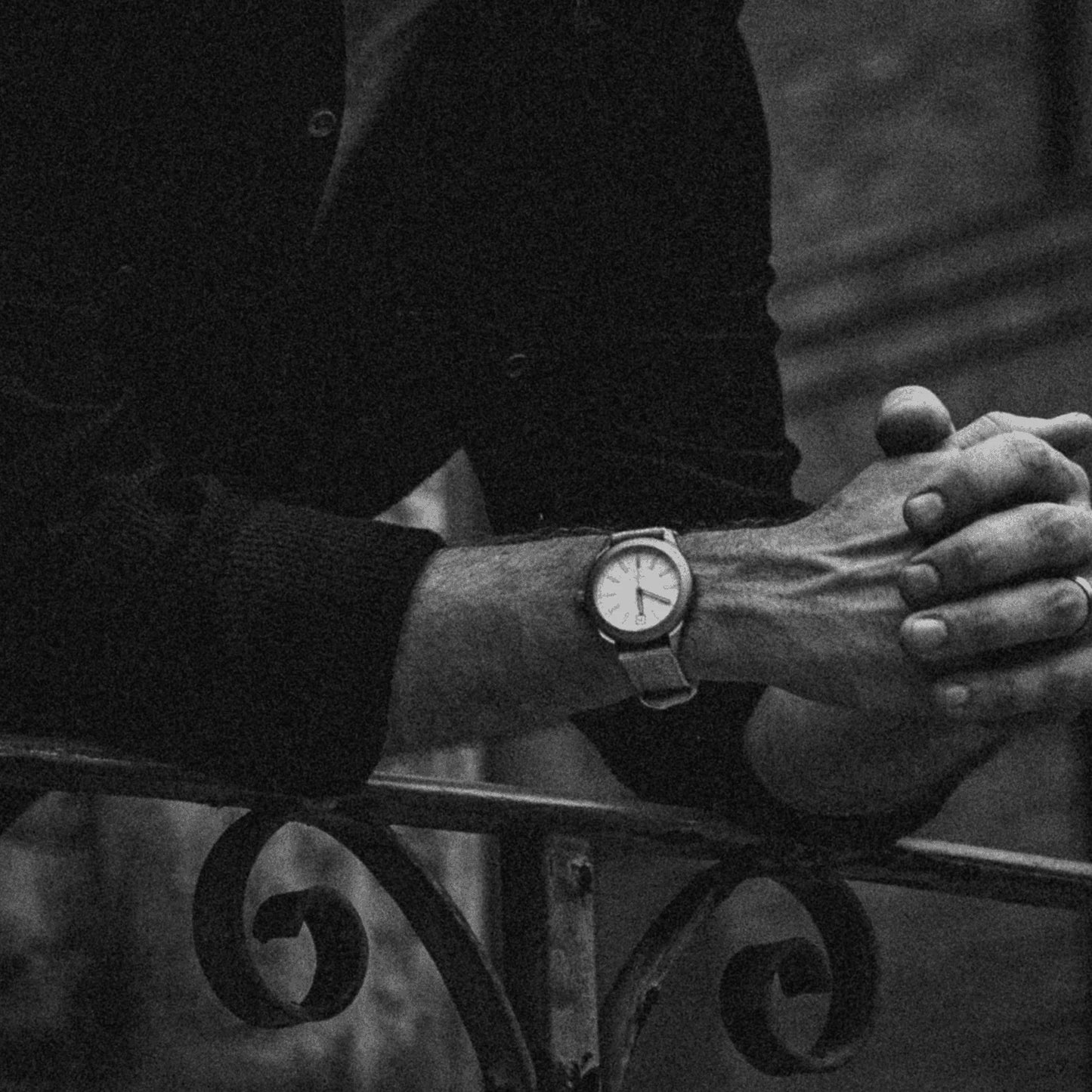 Big i Design Ti Base Line Field Watch, White Dial