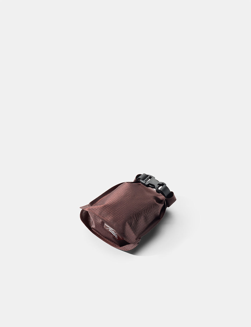 Matador FlatPak Soap Bar Case V2, Garnet, produkt- og bruksbilde 2