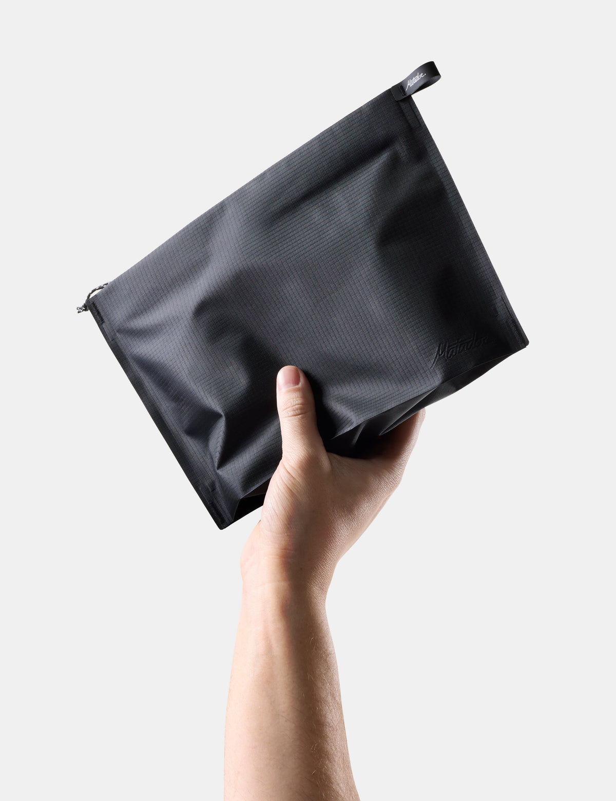 Matador FlatPak Zipper Toiletry Case V2, Charcoal, produkt- og bruksbilde 1