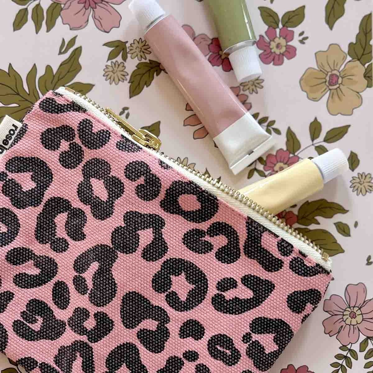 Rose in April Marie Purse Graou, Strawberry