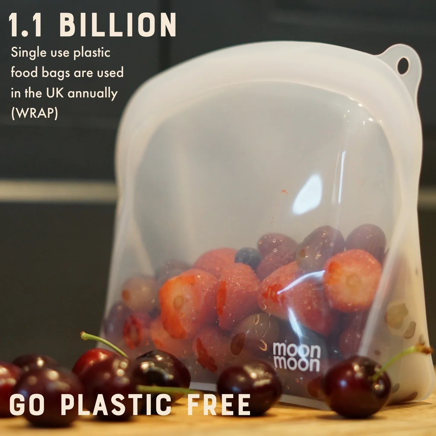 Moonmoon Reusable Silicone Freezer Bags Free-Standing 1200ml Set of 2, Clear