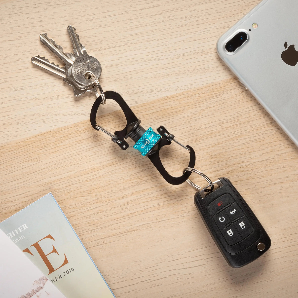 Nite Ize SlideLock® 360° Magnetic Locking Dual Carabiner