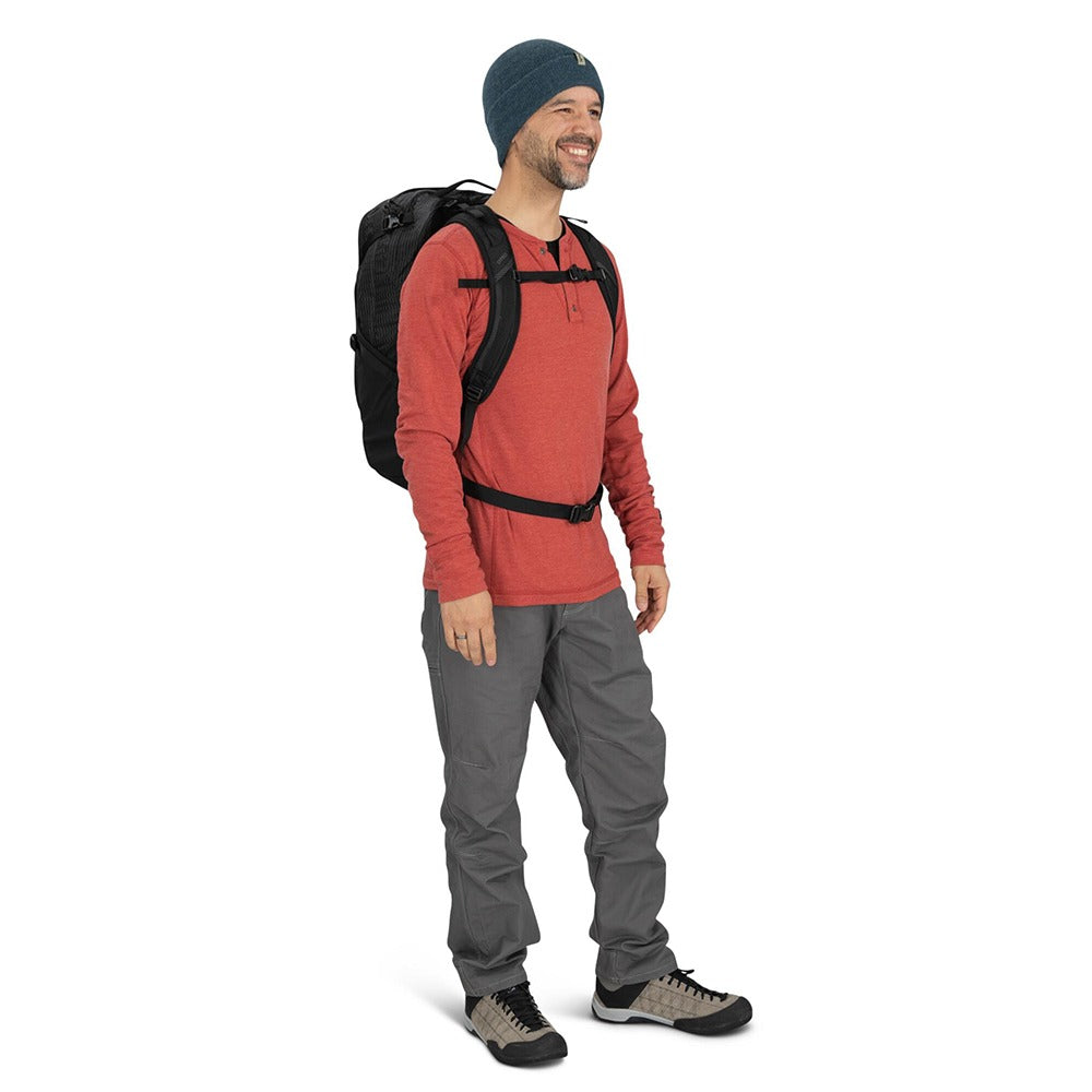 Osprey Tropos 32 Backpack i Black, i bruk