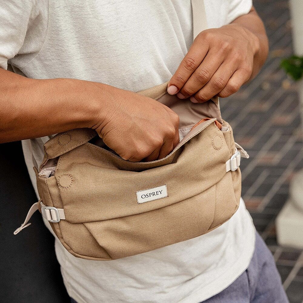 Osprey Arcane™ Hip Bag, Black