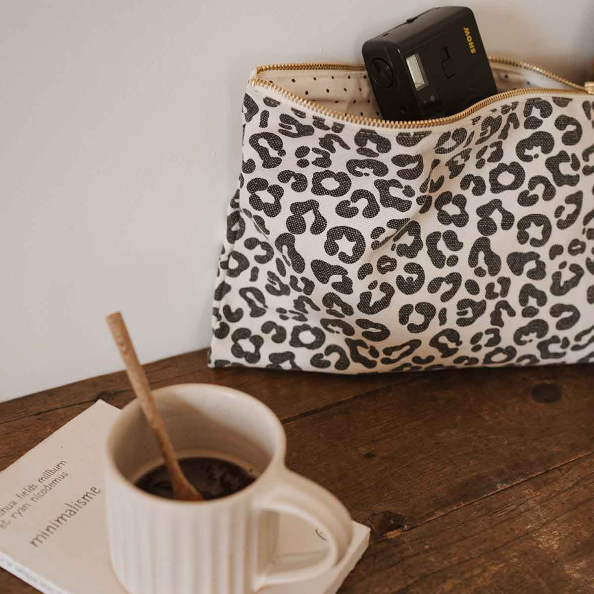 Rose in April Lili Pouch Graou, Greige