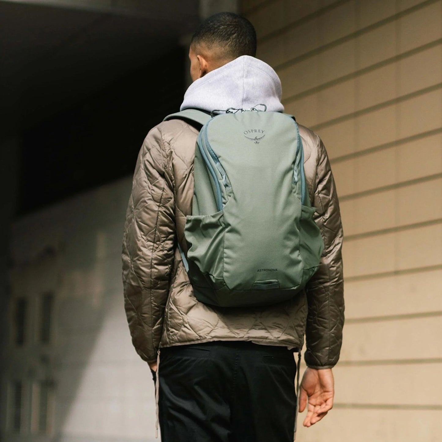 Osprey Astronova, Soundwave Grey