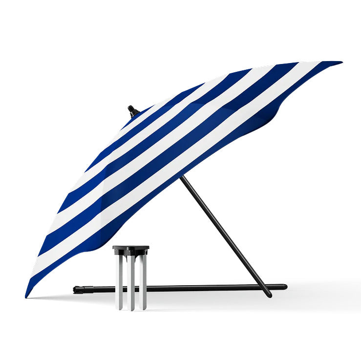 Blunt Umbrella Beach, Sea