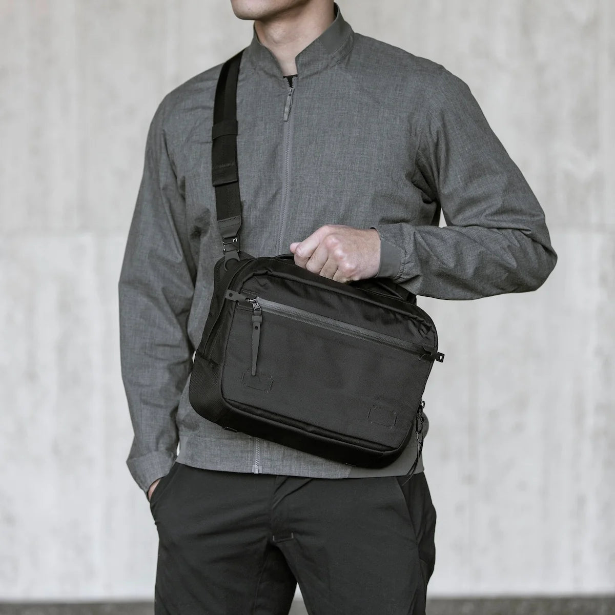 Black Ember Grip Sling 09 Embertex™ Pfas Free 9L, Jet Black