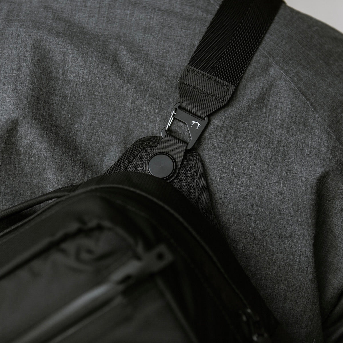 Black Ember Grip Sling 09 Embertex™ Pfas Free 9L, Jet Black