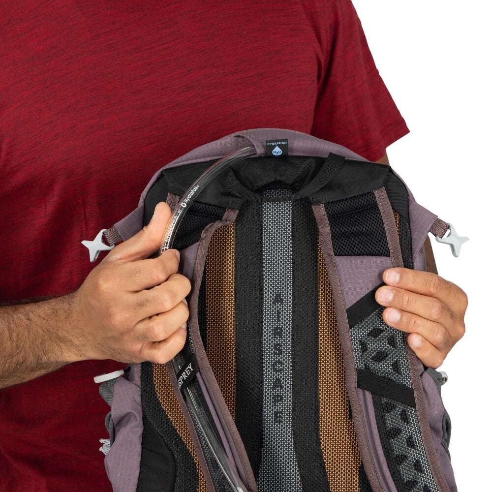 Osprey Sportlite™ 15 Hiking Backpack, Black