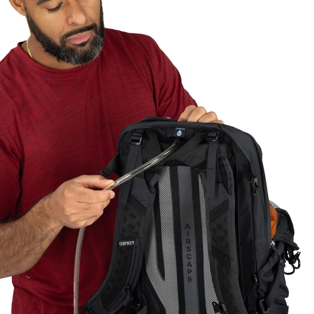 Osprey Sportlite™ 25 Hiking Backpack, Olive Tan