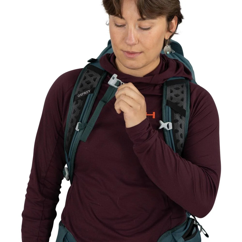 Osprey Sportlite™ 30 Hiking Backpack, Olive Tan