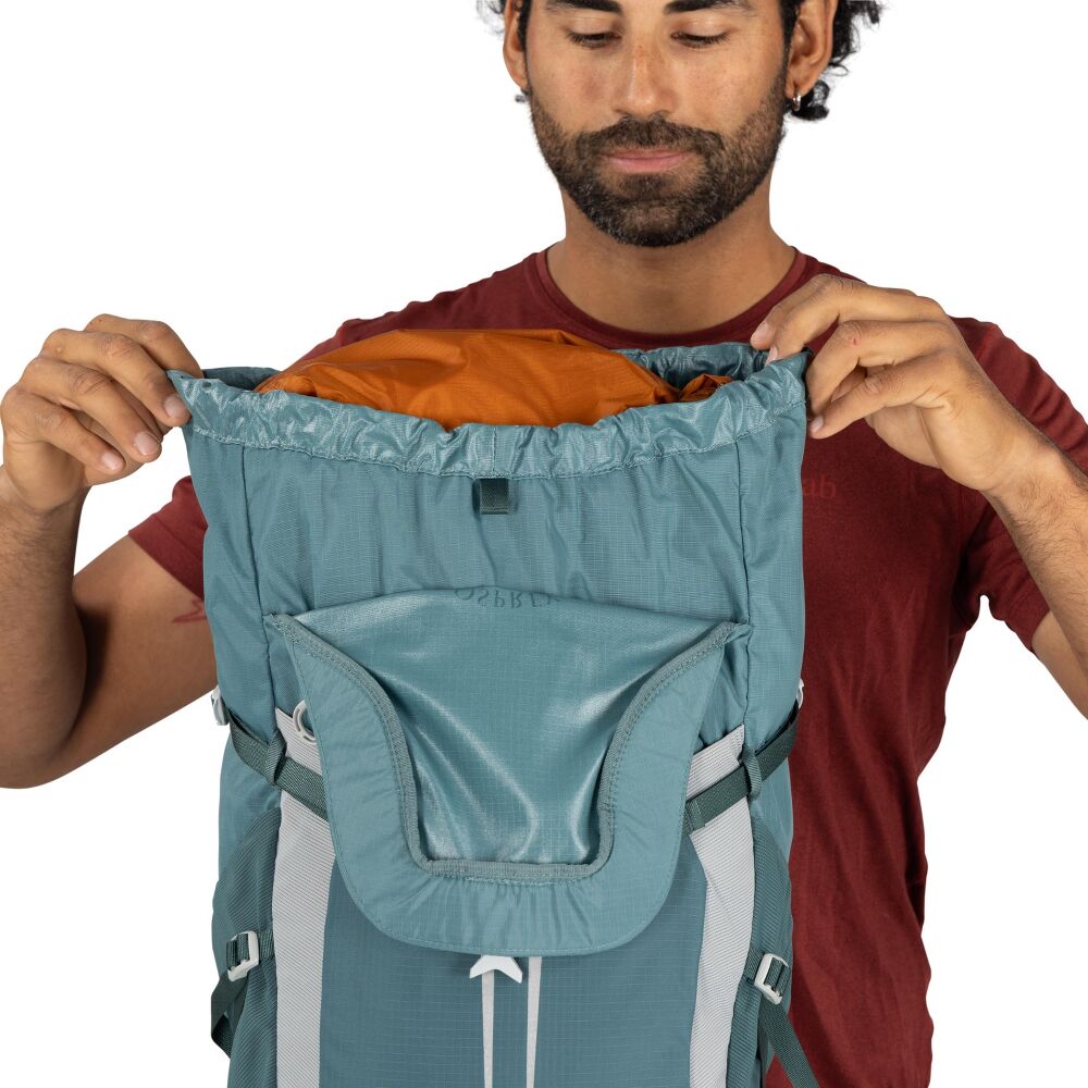 Osprey Sportlite™ 30 Hiking Backpack, Olive Tan