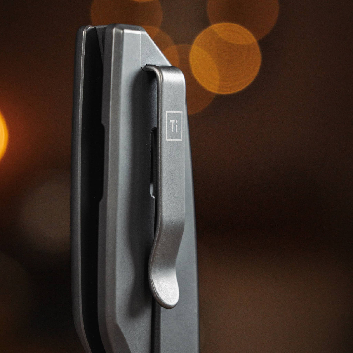 Big i Design Ti Manu Pocket Knife