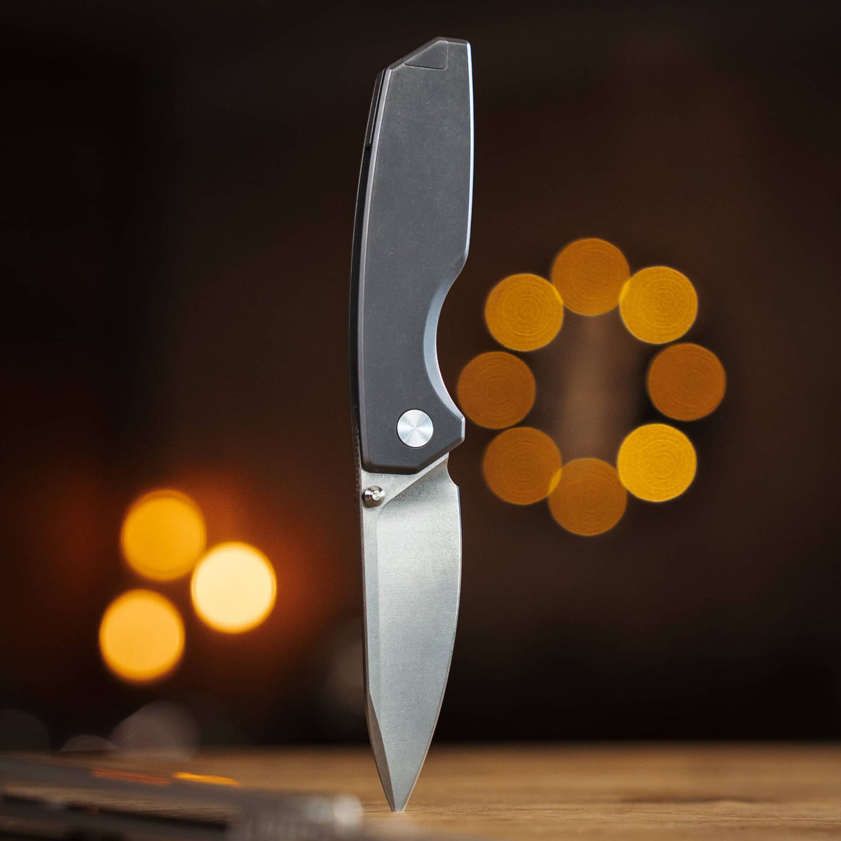 Big i Design Ti Manu Pocket Knife