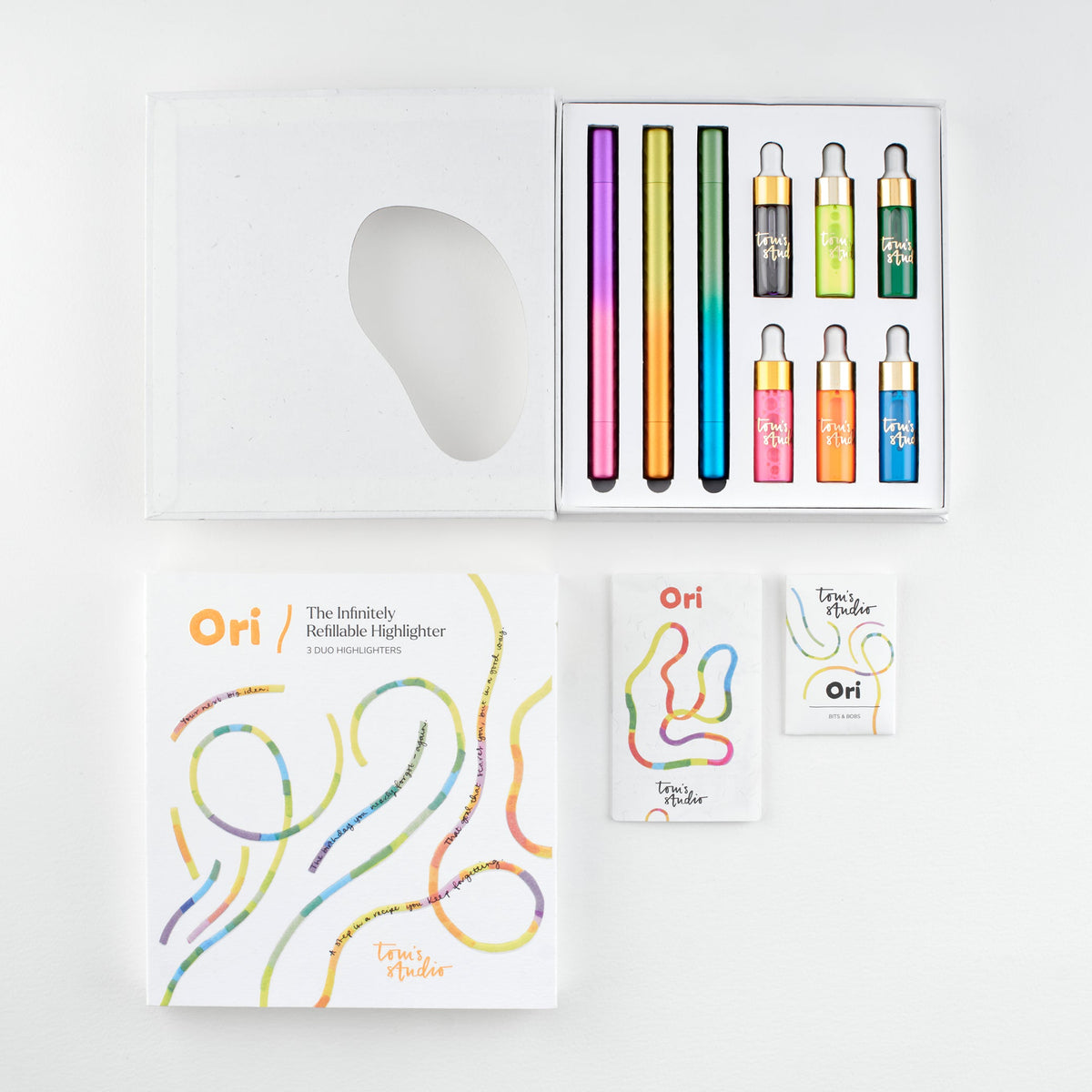 Tom’s Studio Ori Highlighter Set (3 Pen), tre penner, blekkflasker og tilbehør i emballasjen