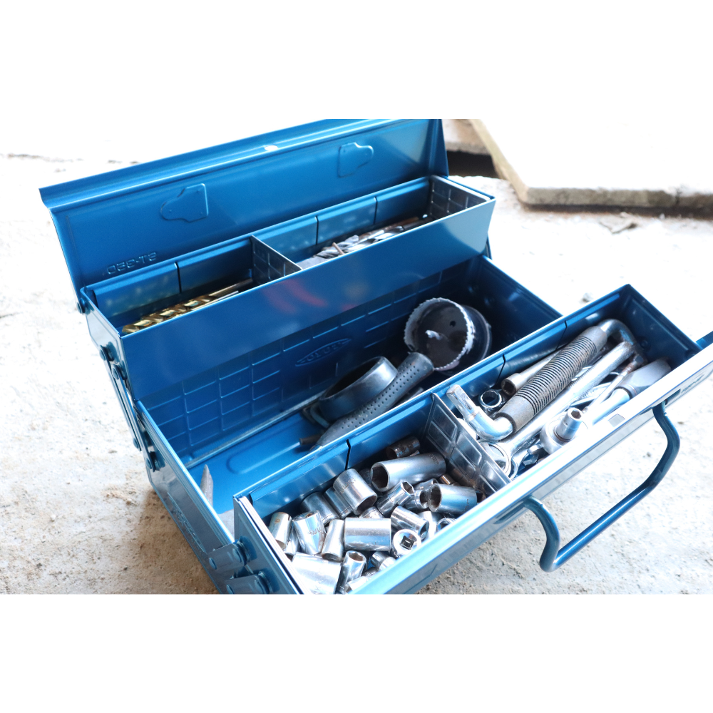 TOYO STEEL ST-350 Blue, åpen med verktøy