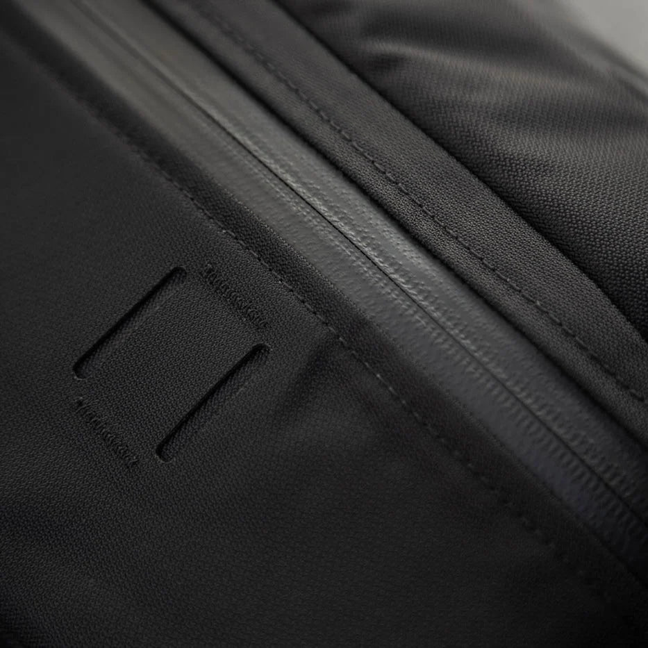 Black Ember Citadel R3 25L Embertex™ Pfas Free, Jet Black